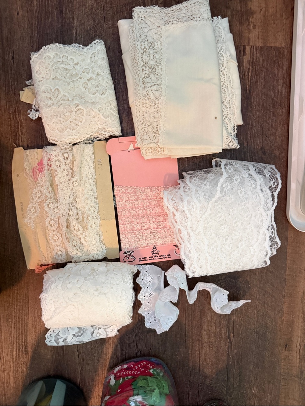 Estate sewing lot/vintage